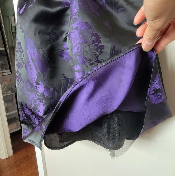 Black and Purple Dress, Flares out, Strapless - Picture 4 of 4